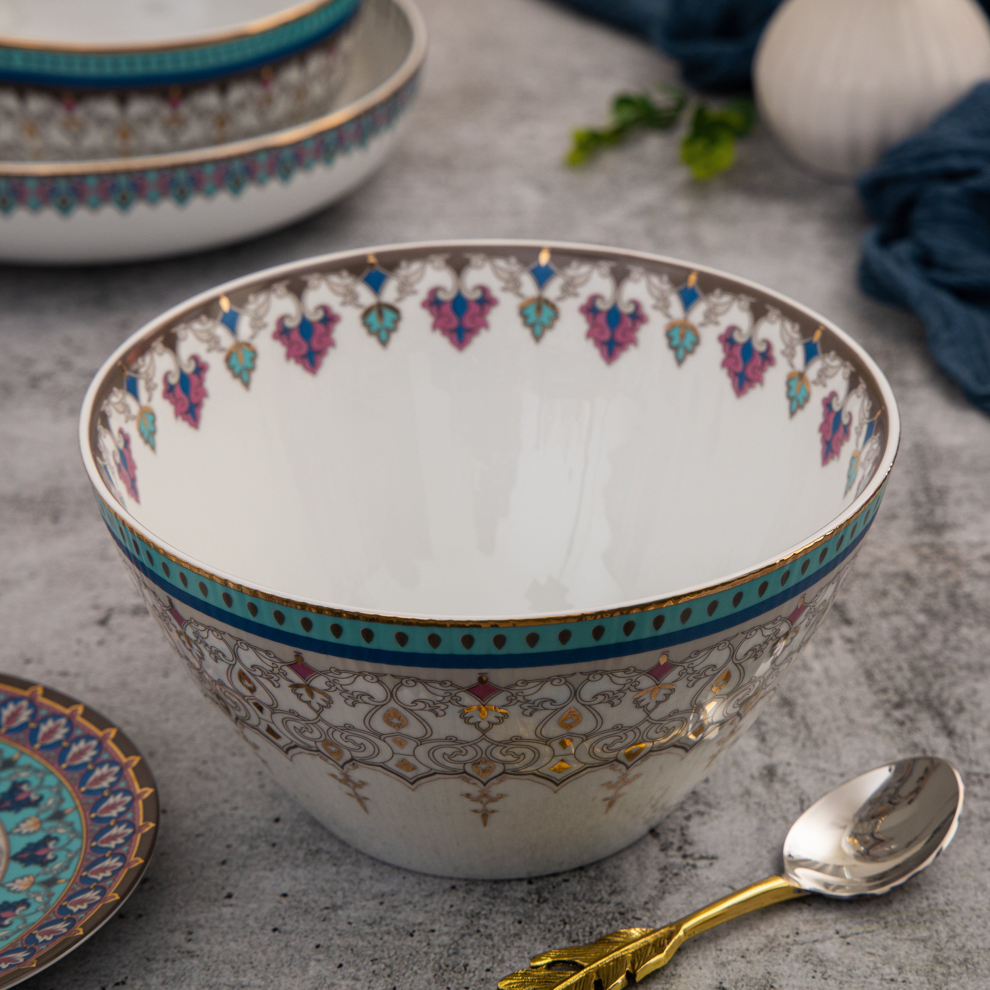 The Jamawar Large Serving Bowl 10" - Set of 1