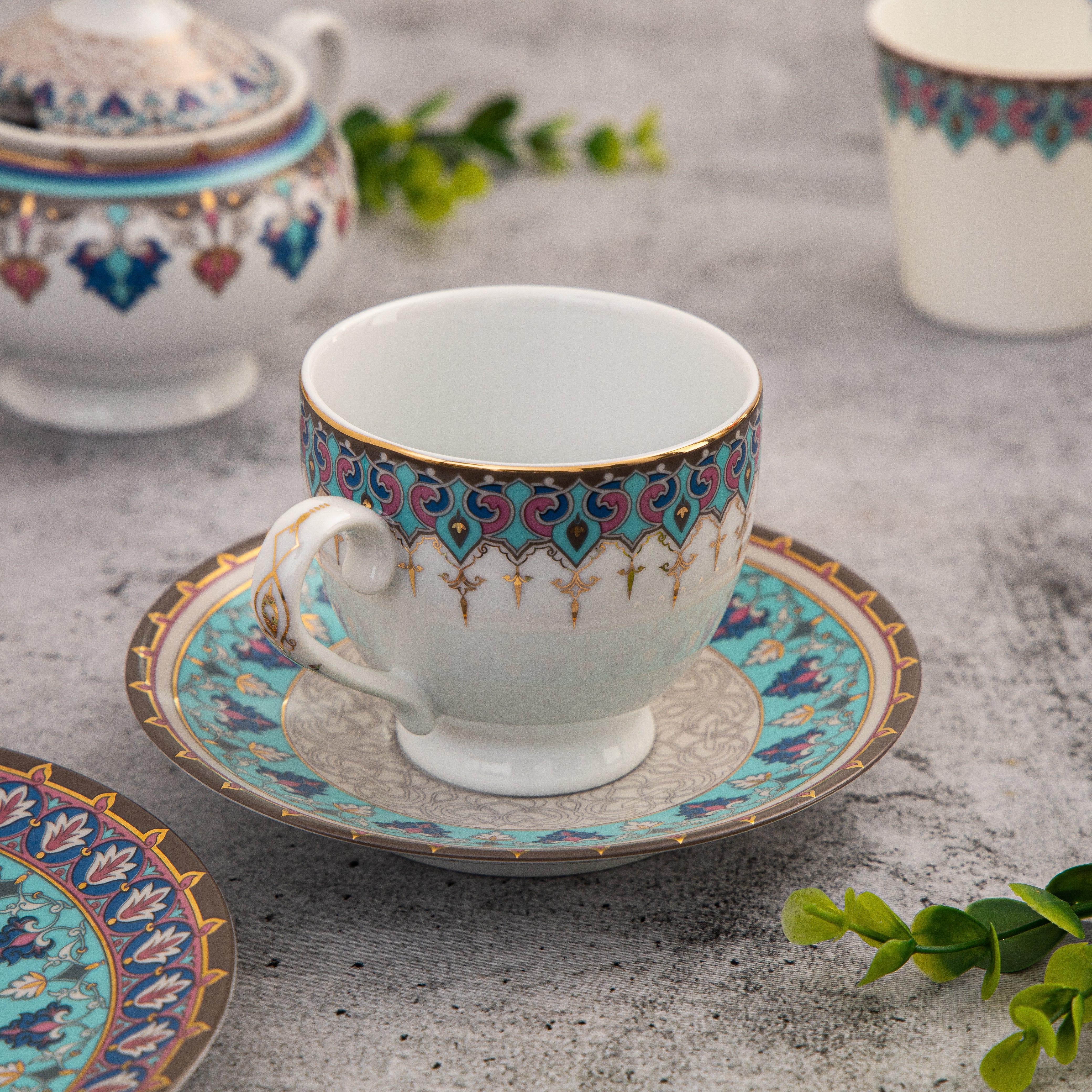 The Jamawar Round Cup & Saucer - Set of 6