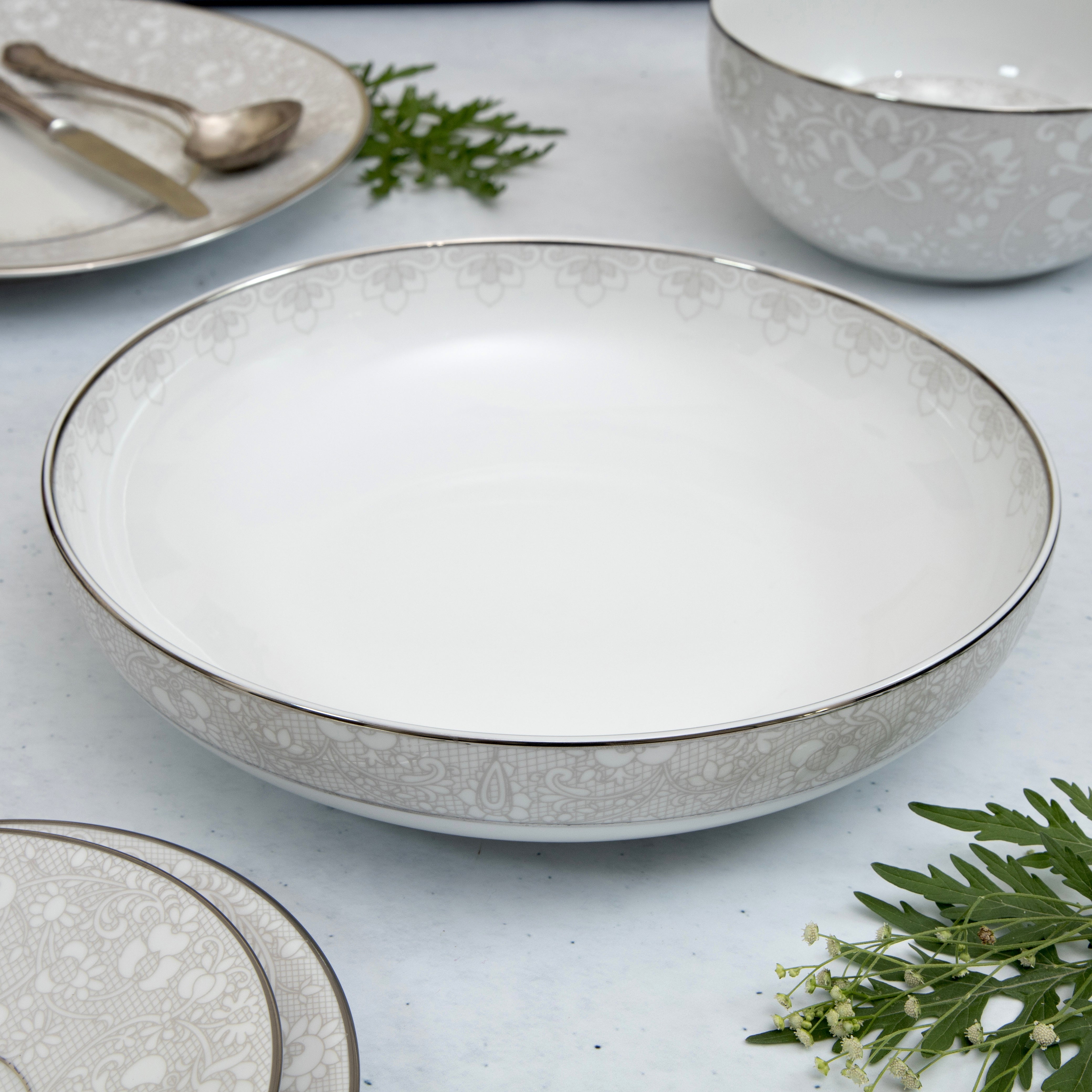 The Chantilly Dinner Set - Set of 30
