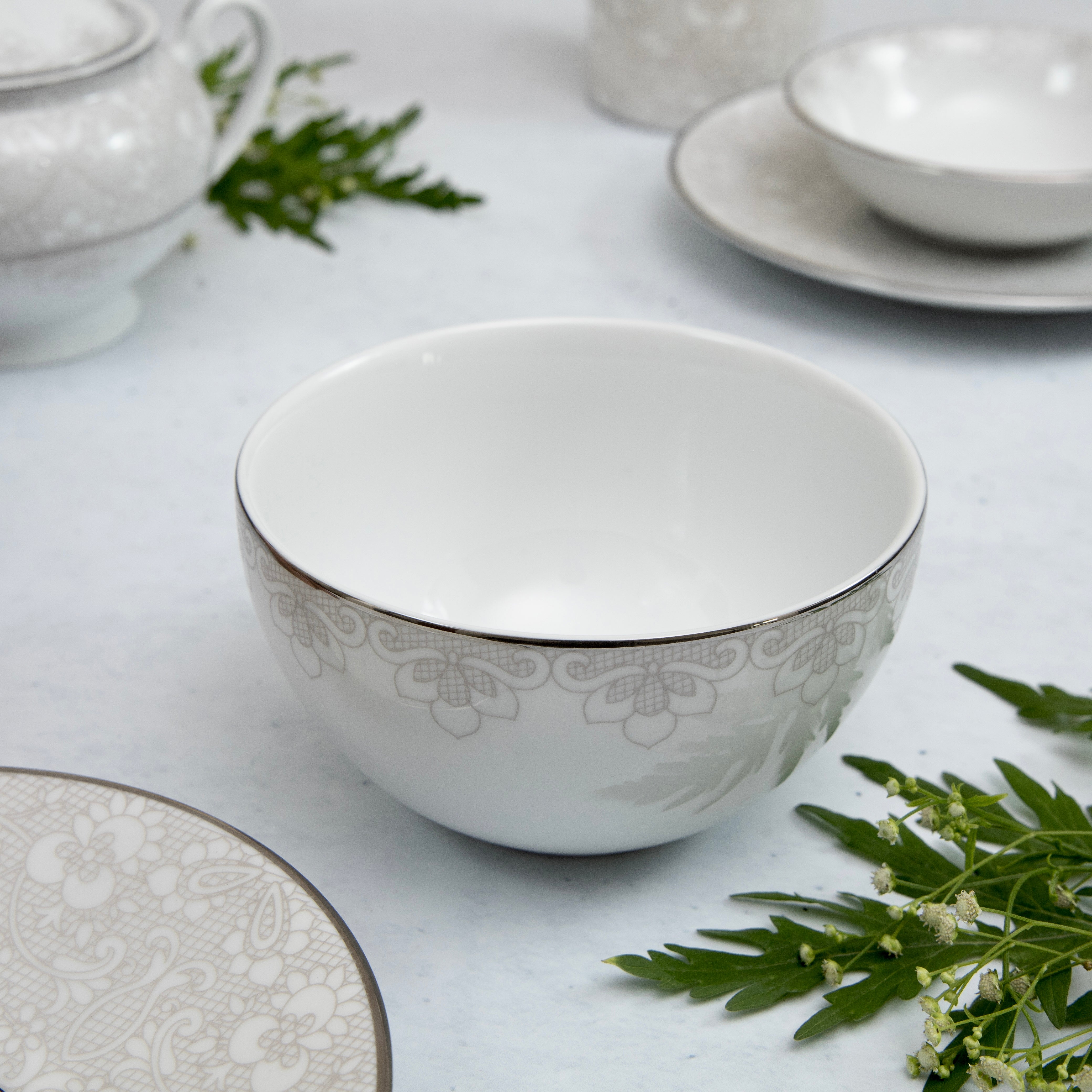 The Chantilly Dinner Set - Set of 30