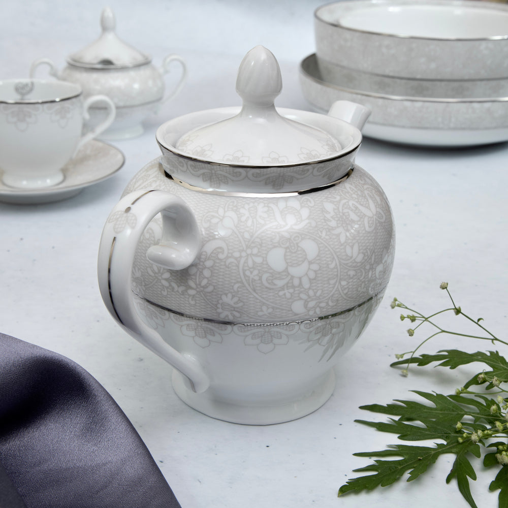 The Chantilly Tea Pot - Set of 1
